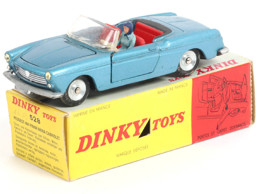 Lot 307 - DINKY TOYS (FRANCE) (1)