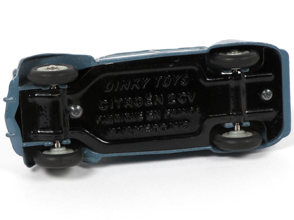 Lot 259 - DINKY TOYS (FRANCE) (1)