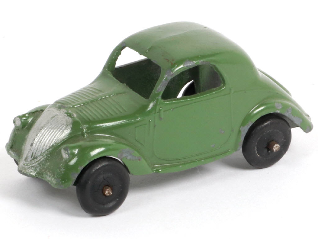 Lot 234 - DINKY TOYS (FRANCE) (1)