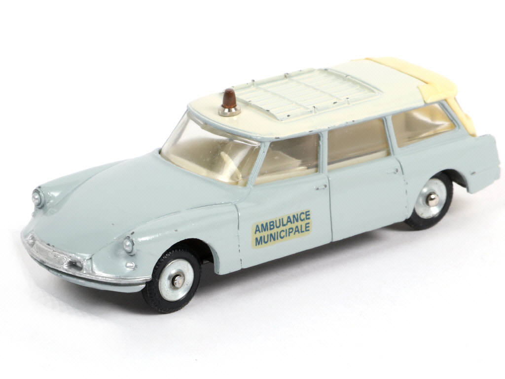 Lot 268 - DINKY TOYS (FRANCE) (1)