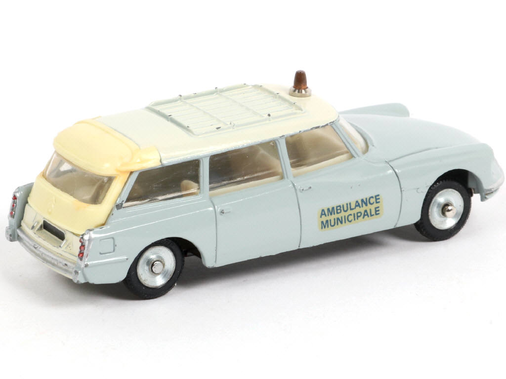 Lot 268 - DINKY TOYS (FRANCE) (1)