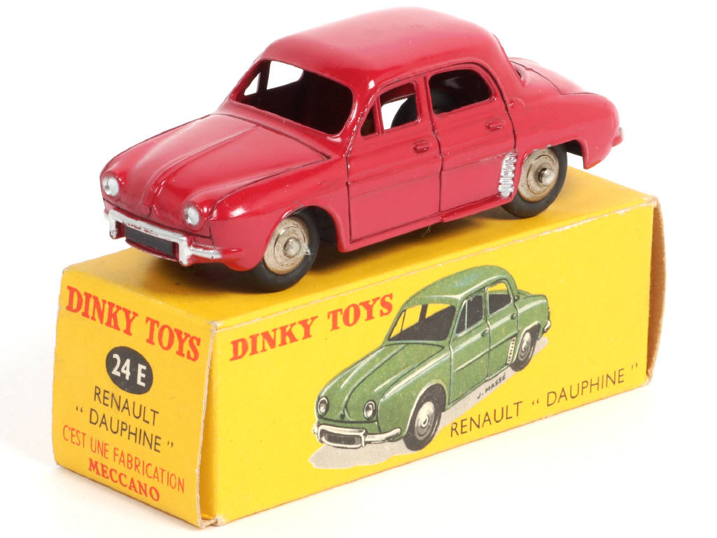 Lot 302 - DINKY TOYS (FRANCE) (1)