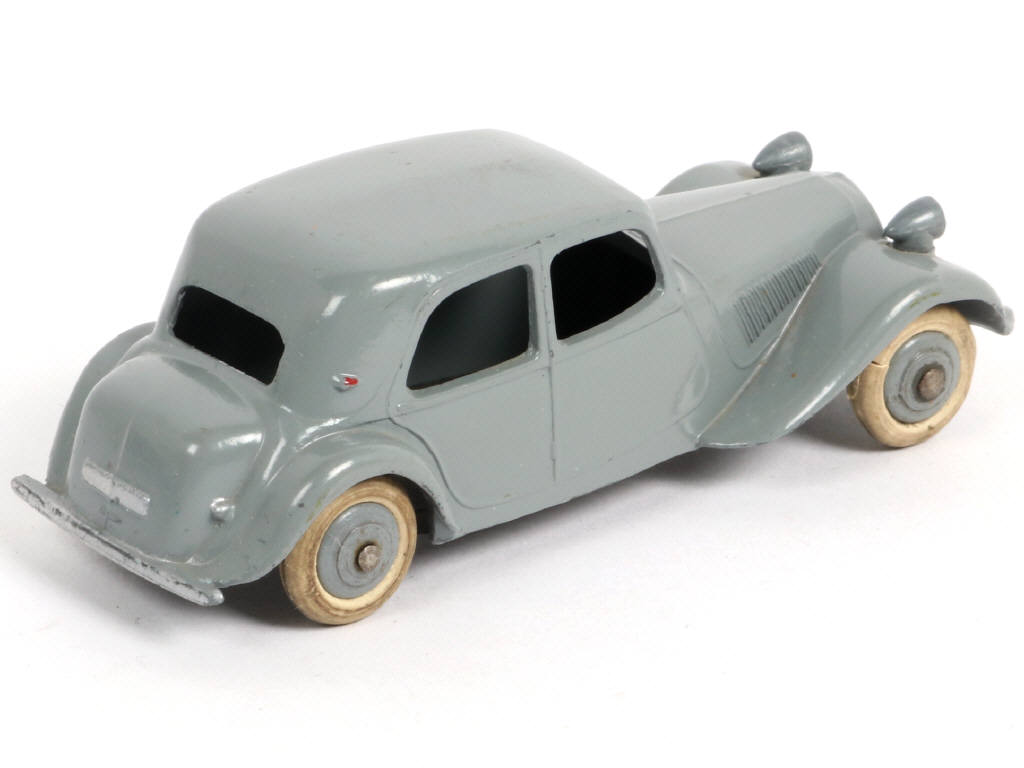 Lot 245 - DINKY TOYS (FRANCE) (1)