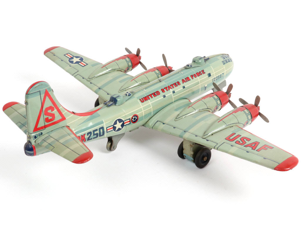 Lot 45 - YONEZAWA TOYS (JAPON) (1)