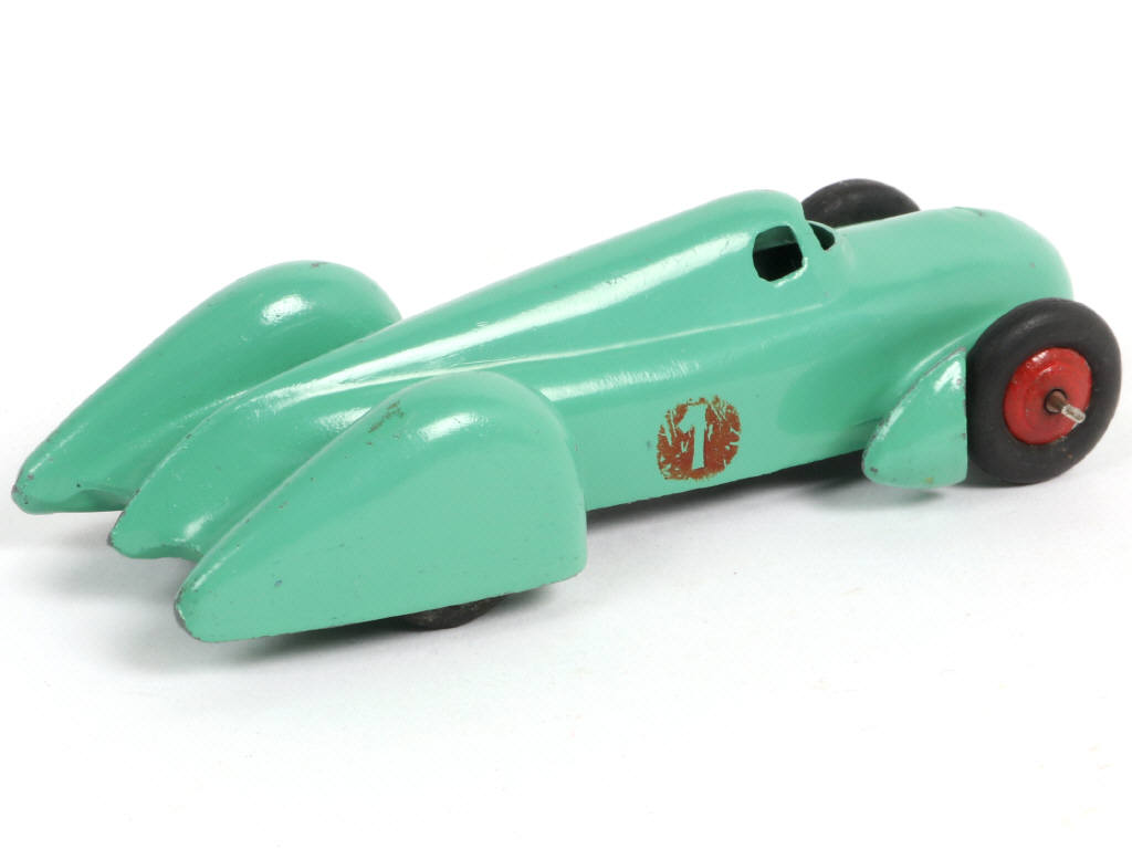 Lot 231 - DINKY TOYS (FRANCE) (1)