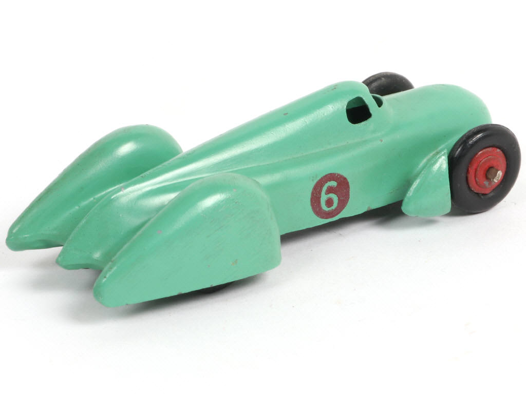 Lot 228 - DINKY TOYS (FRANCE) (1)
