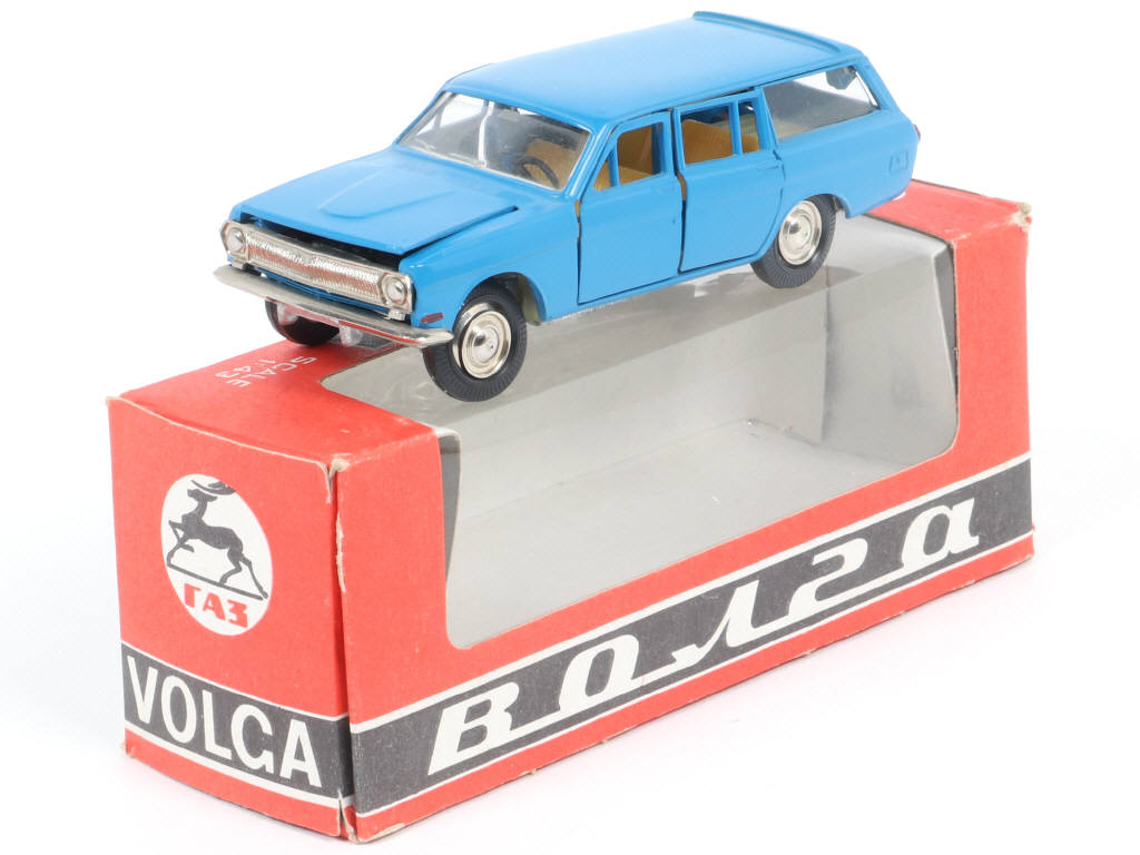 Lot 101 - NOVOEXPORT (URSS) (1)