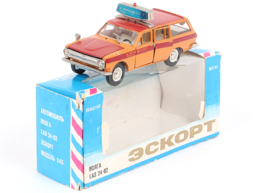 Lot 100 - NOVOEXPORT (URSS) (1)