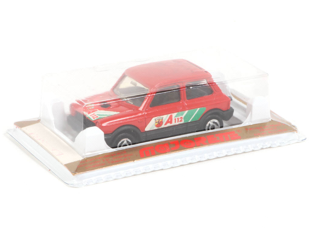 Lot 11 - MAJORETTE (FRANCE) (1)