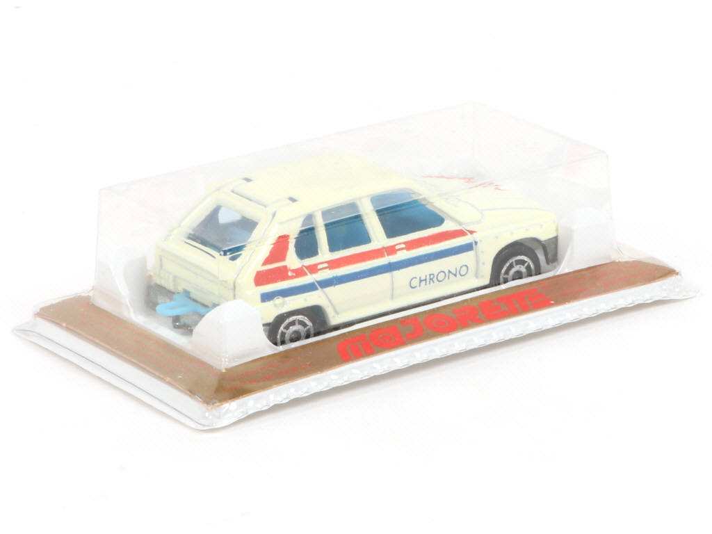 Lot 21 - MAJORETTE (FRANCE) (1)