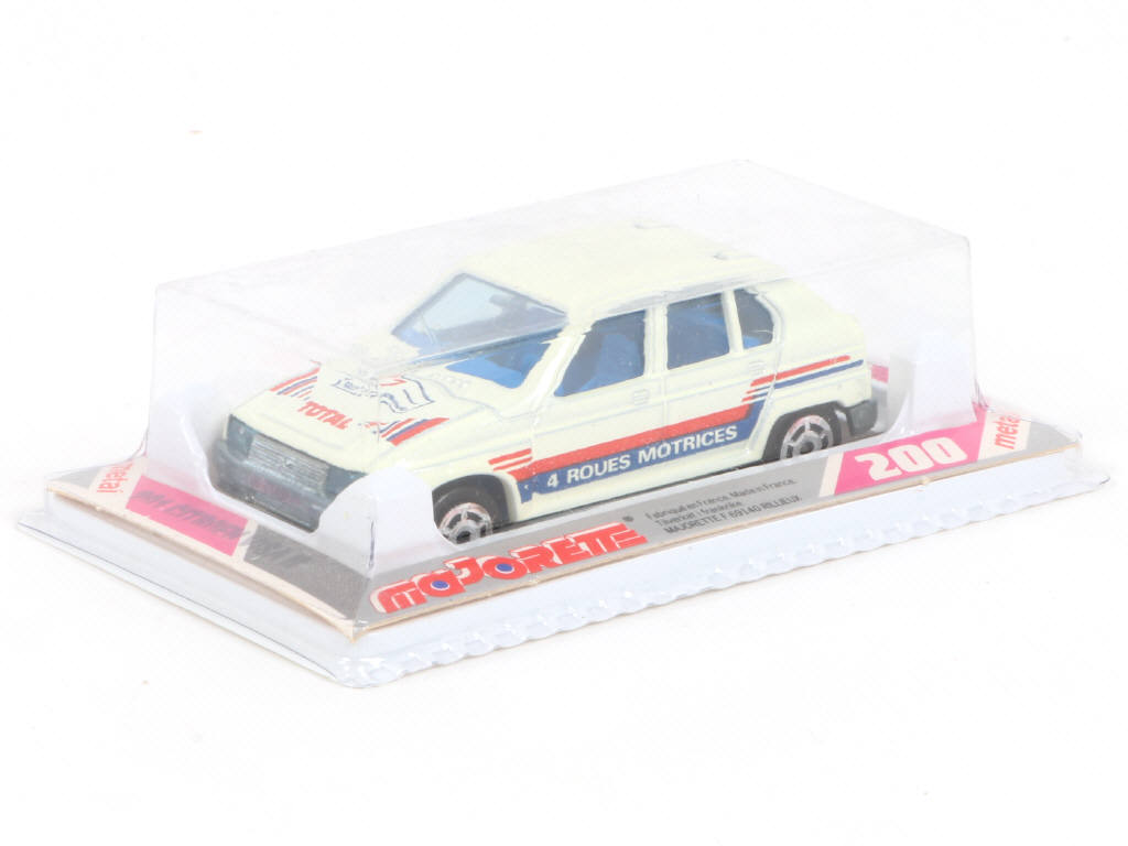 Lot 22 - MAJORETTE (FRANCE) (1)