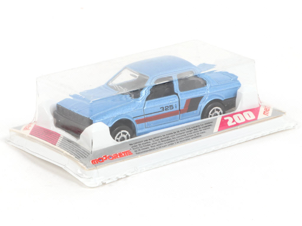 Lot 33 - MAJORETTE (FRANCE) (1)