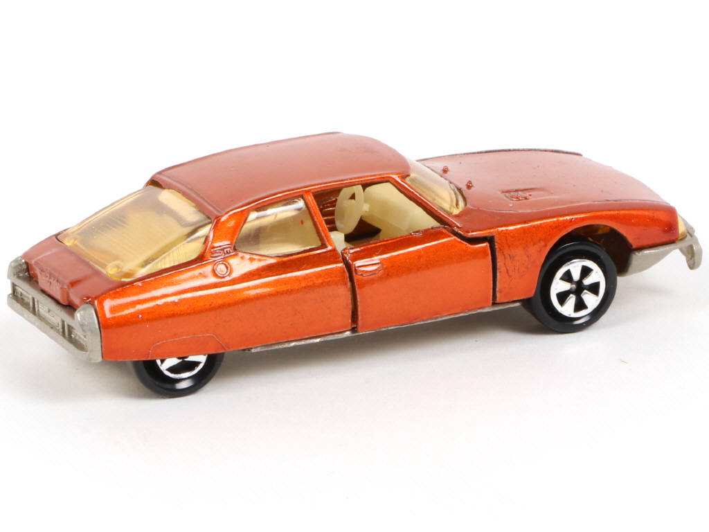 Lot 51 - MAJORETTE (FRANCE) (1)