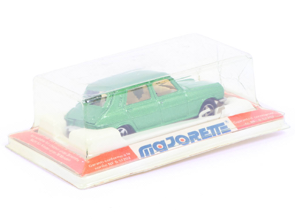 Lot 61 - MAJORETTE (FRANCE) (1)