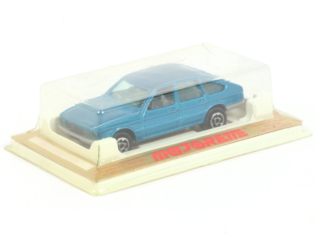 Lot 68 - MAJORETTE (FRANCE) (1)
