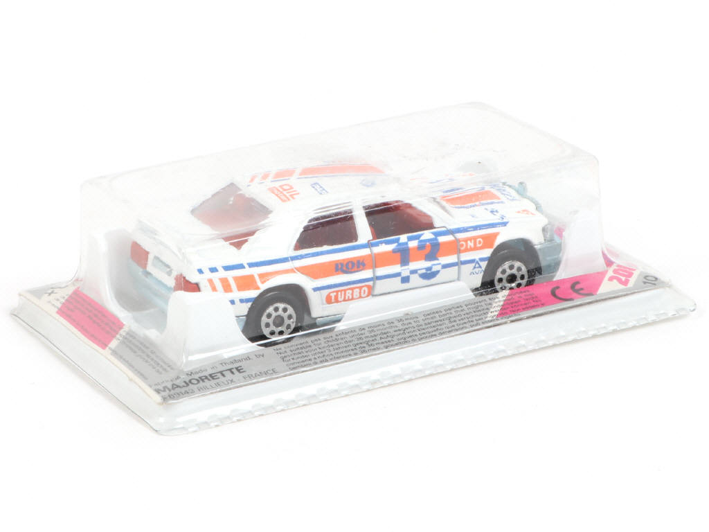 Lot 82 - MAJORETTE (FRANCE) (1)