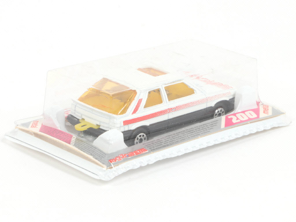 Lot 112 - MAJORETTE (FRANCE) (1)