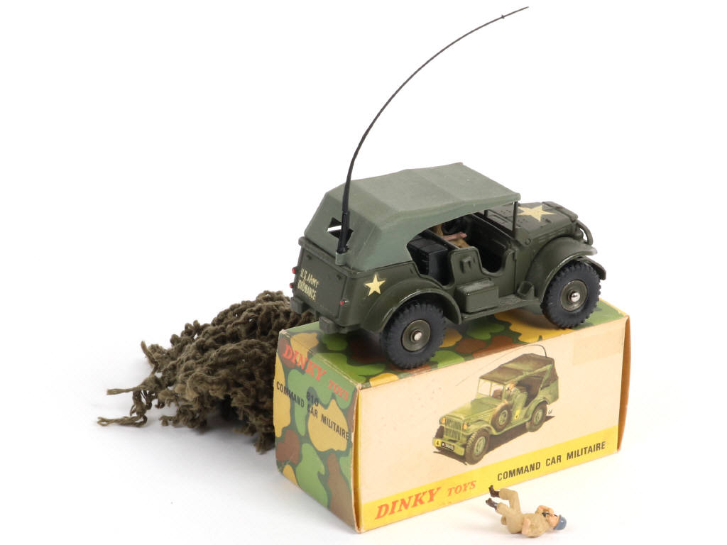 Lot 313 - DINKY TOYS (FRANCE) (1)