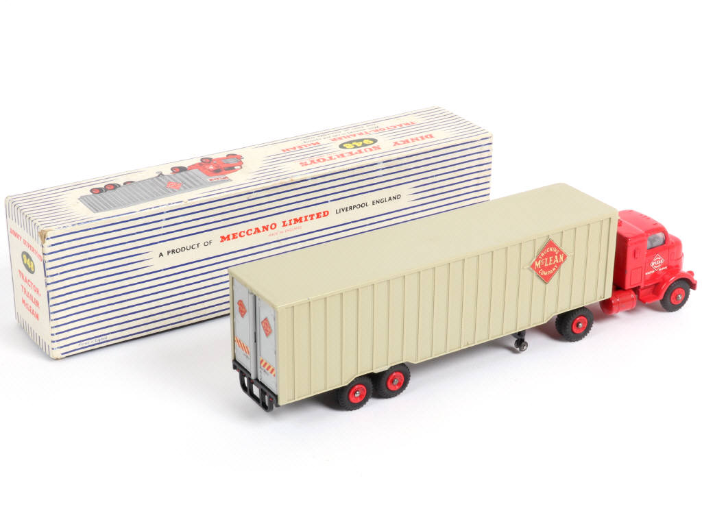 Lot 396 - DINKY TOYS (GB) (1)