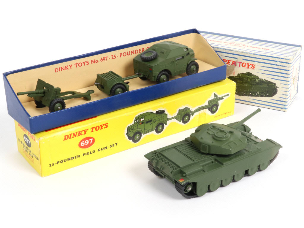 Lot 409 - DINKY TOYS (GB) (2)