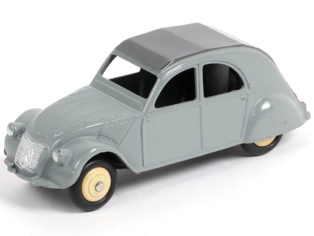 Lot 284 - DINKY TOYS (FRANCE) (1)