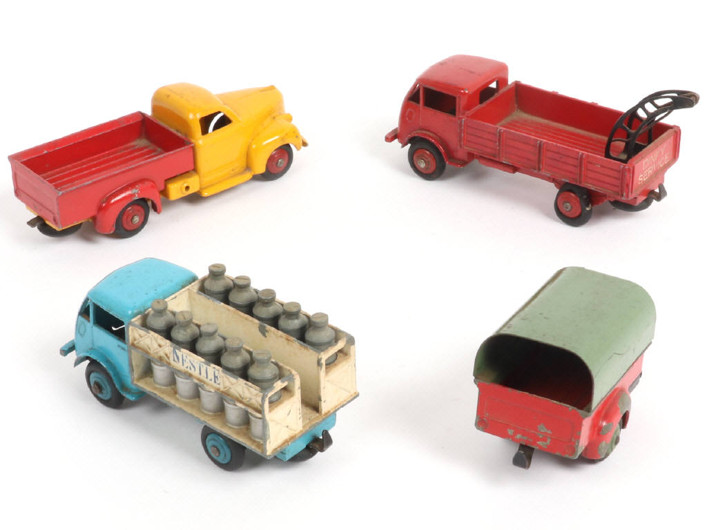 Lot 364 - DINKY TOYS (FRANCE) (4)