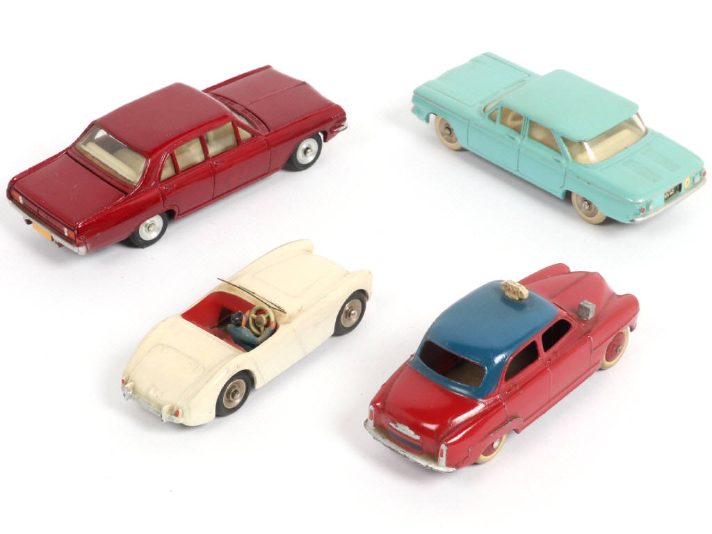 Lot 365 - DINKY TOYS (FRANCE) (4)