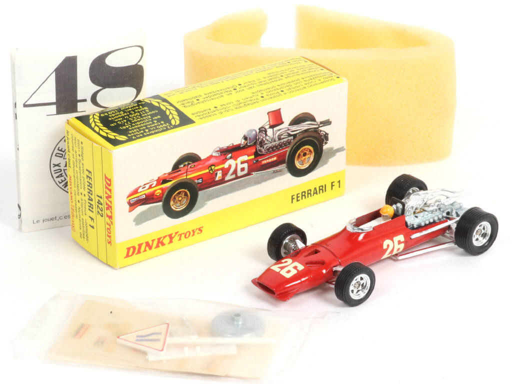 Lot 292 - DINKY TOYS (FRANCE) (1)
