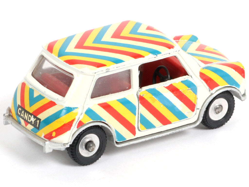 Lot 378 - DINKY TOYS (GB) (1)