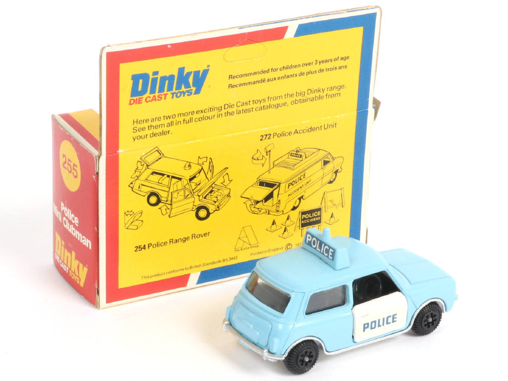 Lot 391 - DINKY TOYS (GB) (1)