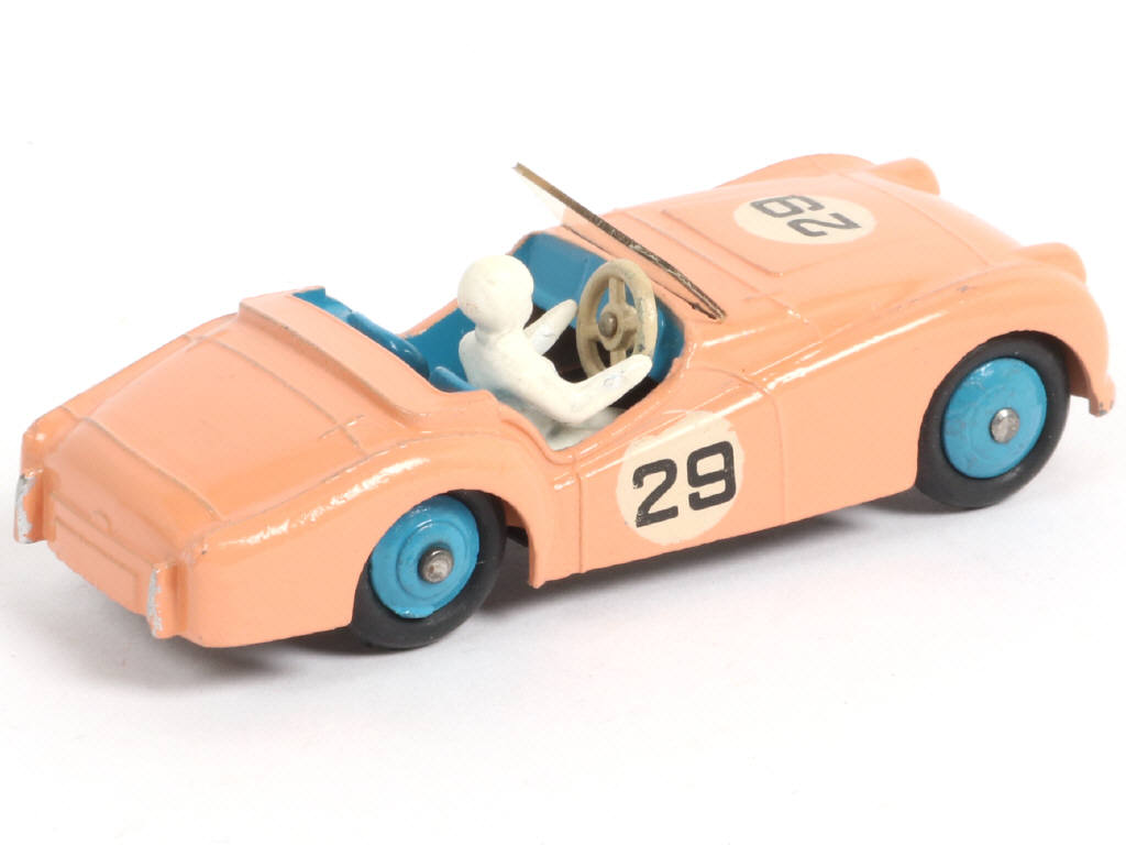 Lot 379 - DINKY TOYS (GB) (1)