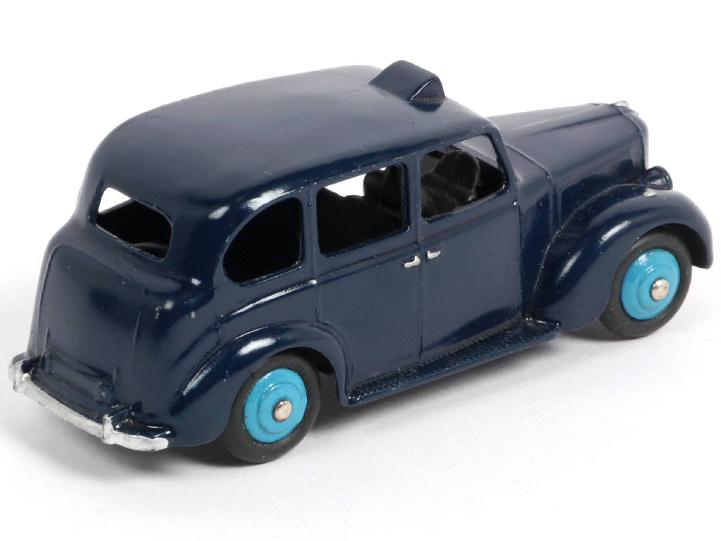 Lot 382 - DINKY TOYS (GB) (1)