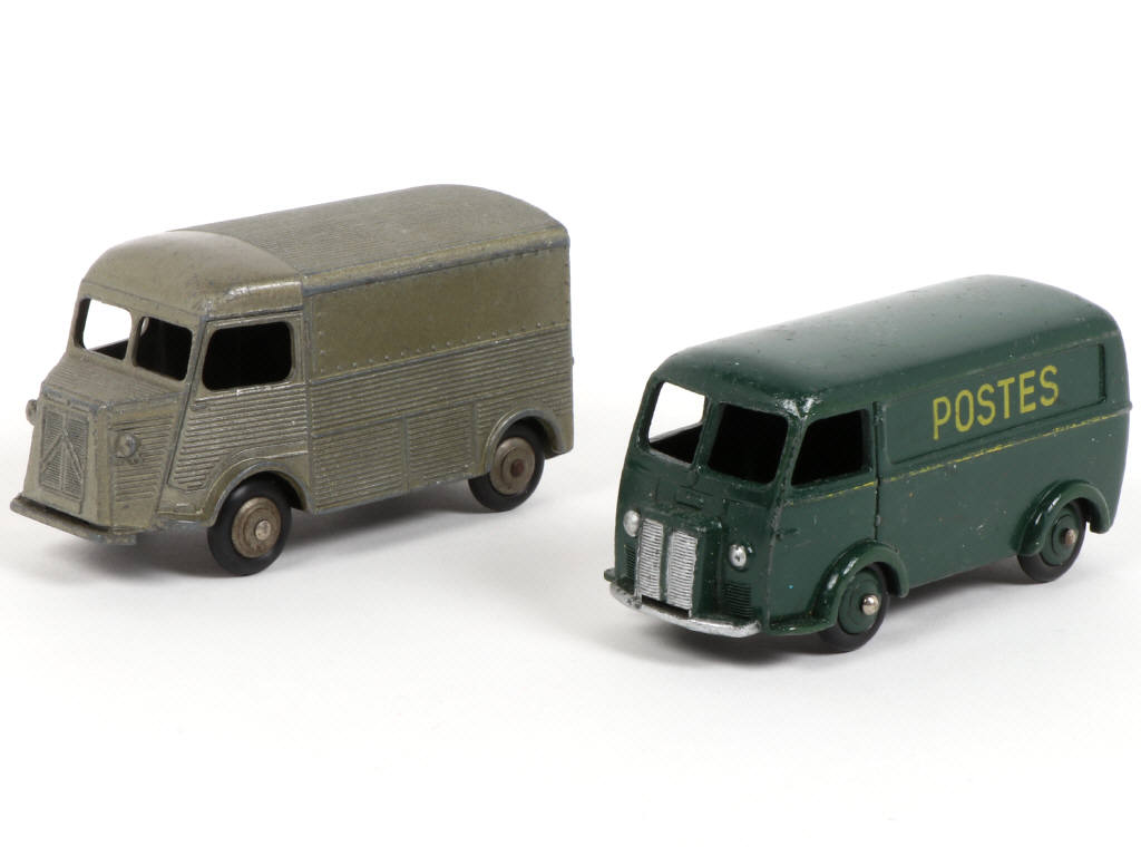 Lot 339 - DINKY TOYS (FRANCE) (2)
