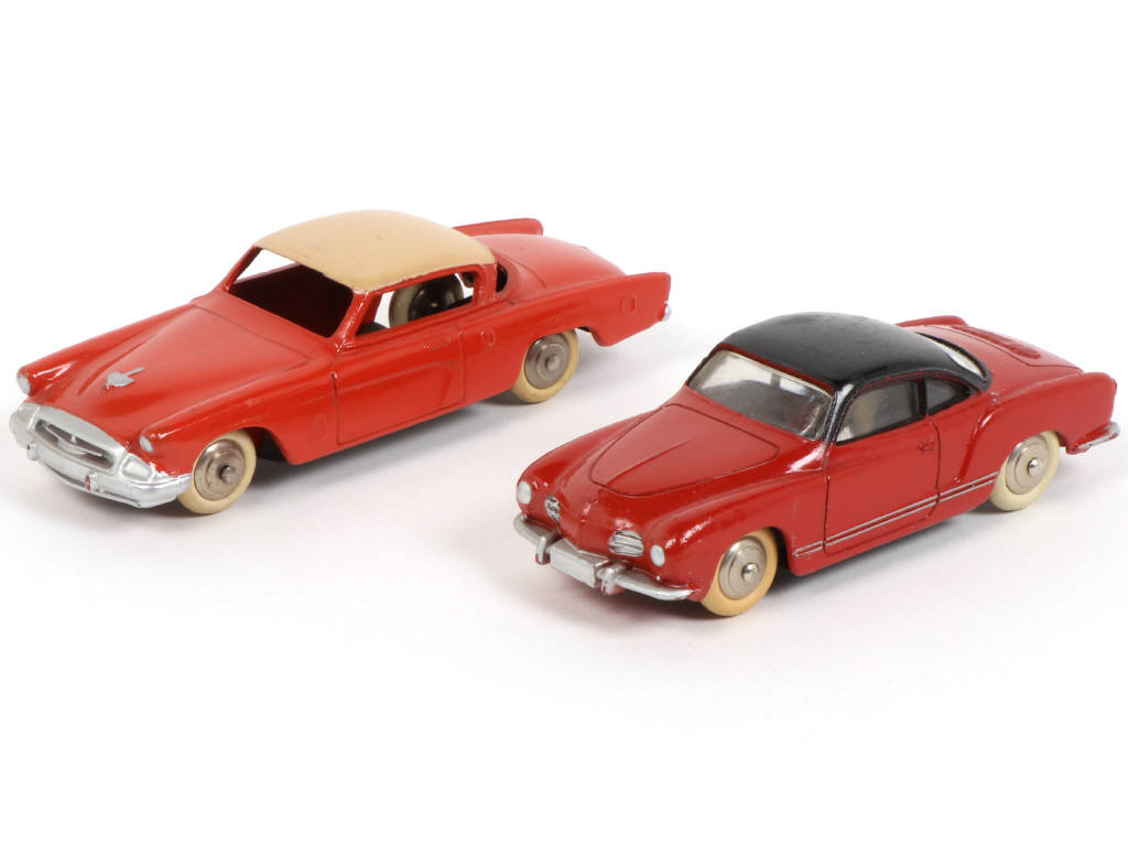 Lot 334 - DINKY TOYS (FRANCE) (2)