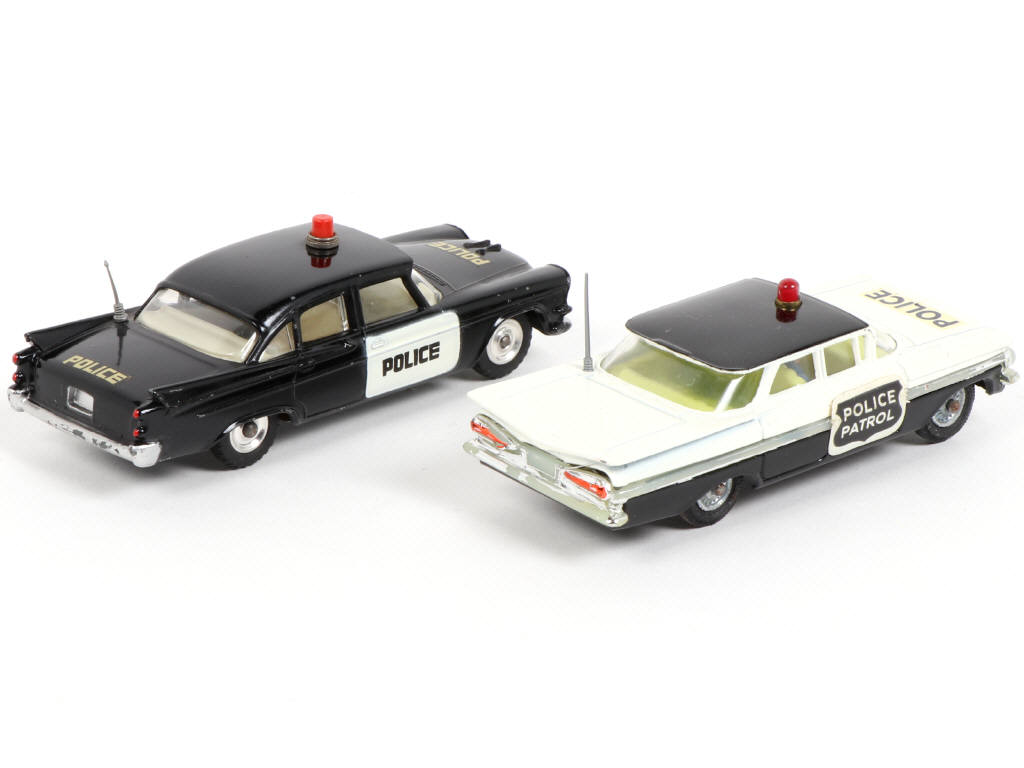 Lot 66 - DIVERS (GB) (2)