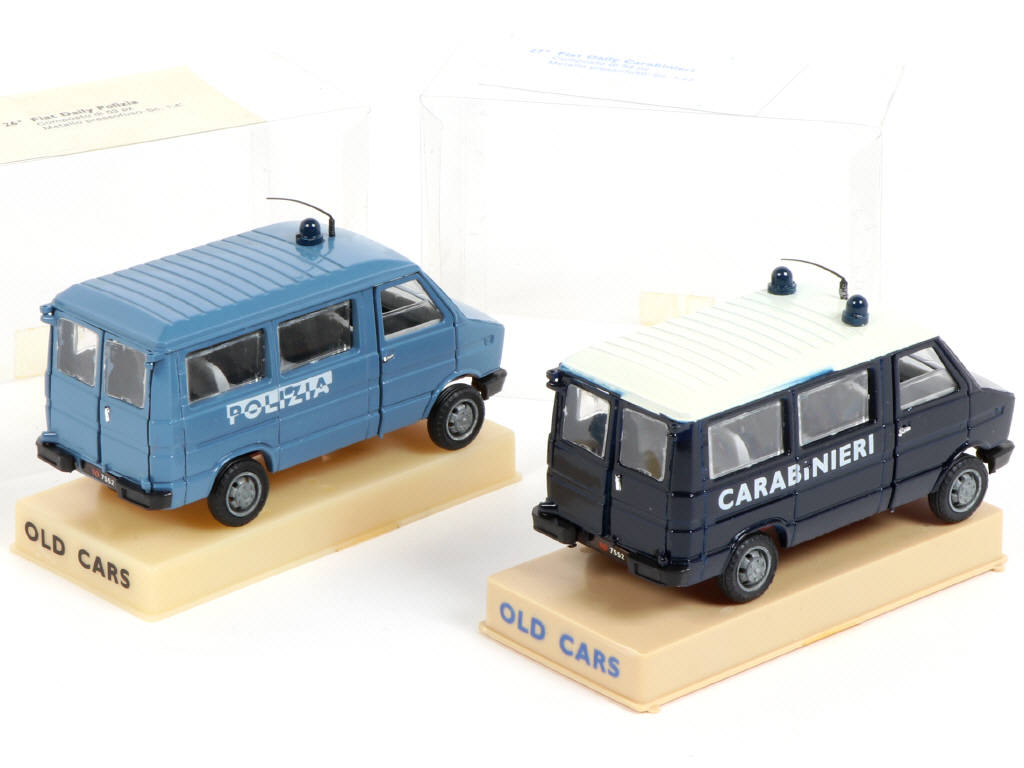 Lot 119 - OLD CARS (ITALIE) (2)