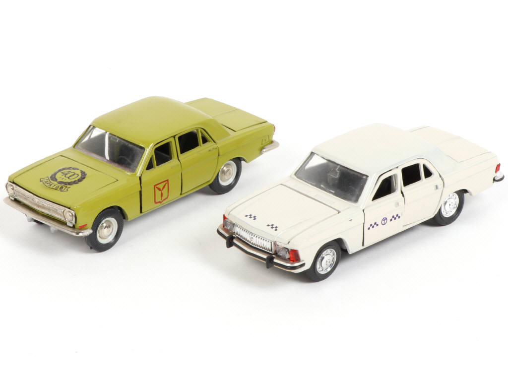 Lot 77 - NOVOEXPORT (URSS) (2)