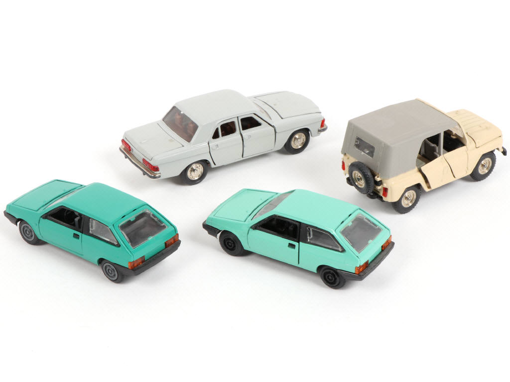 Lot 81 - NOVOEXPORT (URSS) (4)