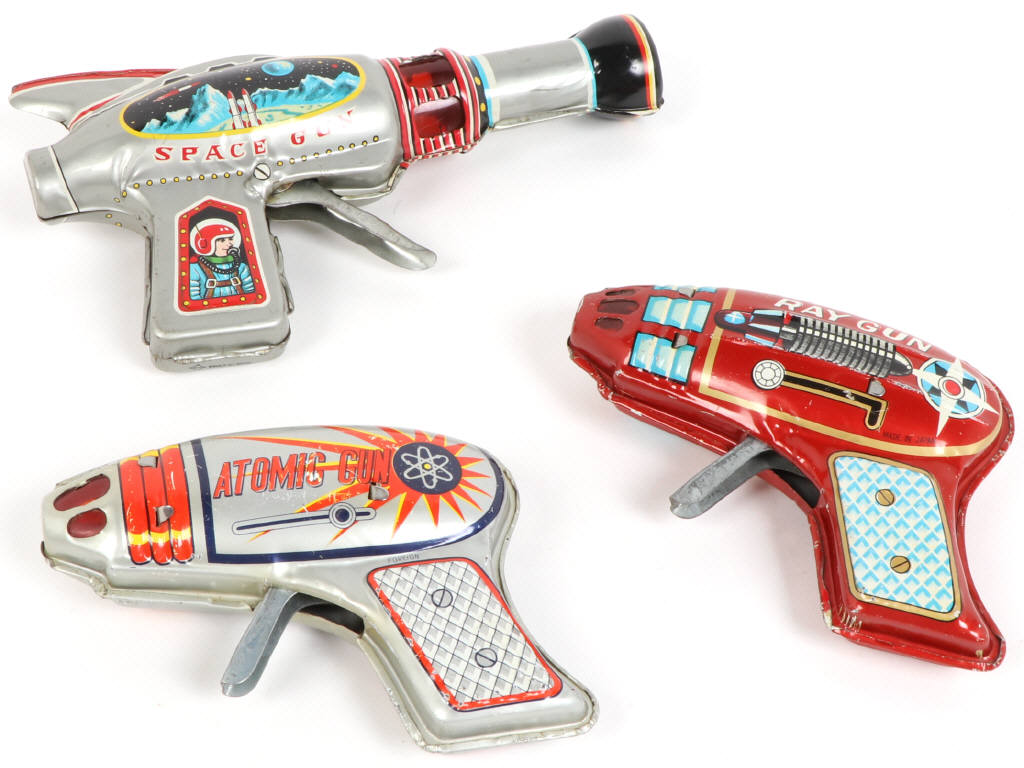 Lot 3 - DIVERS (JAPON) (3)