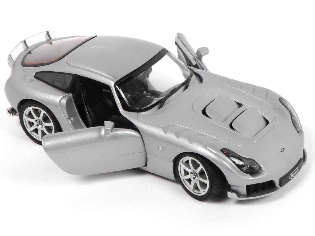 Lot 152 - JADI(CHINE) (1)