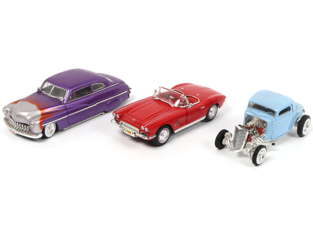 Lot 243 - ERTL (USA) (3)
