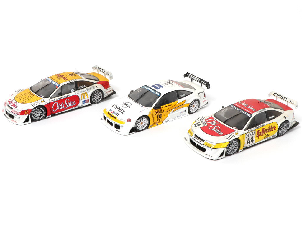 Lot 182 - UT MODELS (ALLEMAGNE) (3)