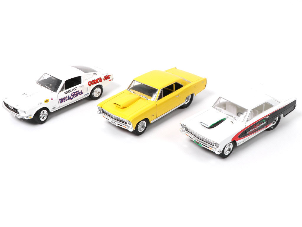 Lot 238 - ERTL (USA) (3)