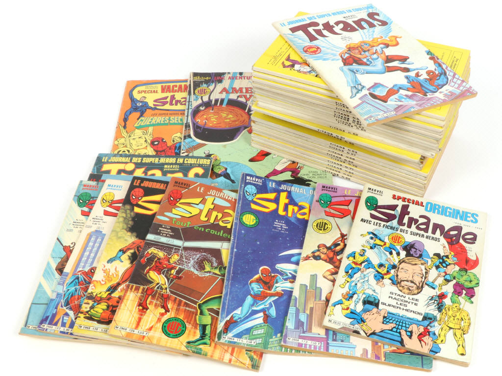 Lot 208 - EDITIONS LUG (FRANCE) (38)