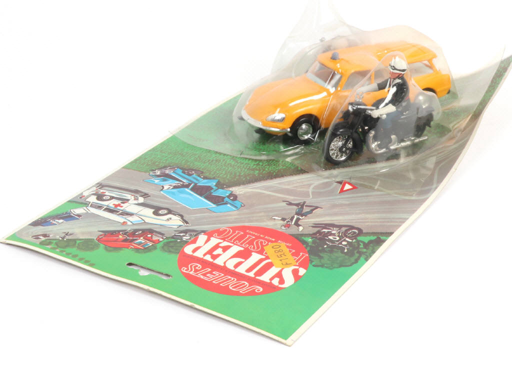 Lot 196 - INJECTAPLASTIC (FRANCE) (1)