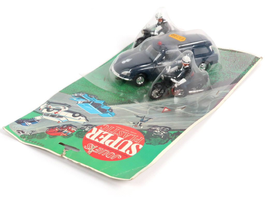 Lot 191 - INJECTAPLASTIC (FRANCE) (1)