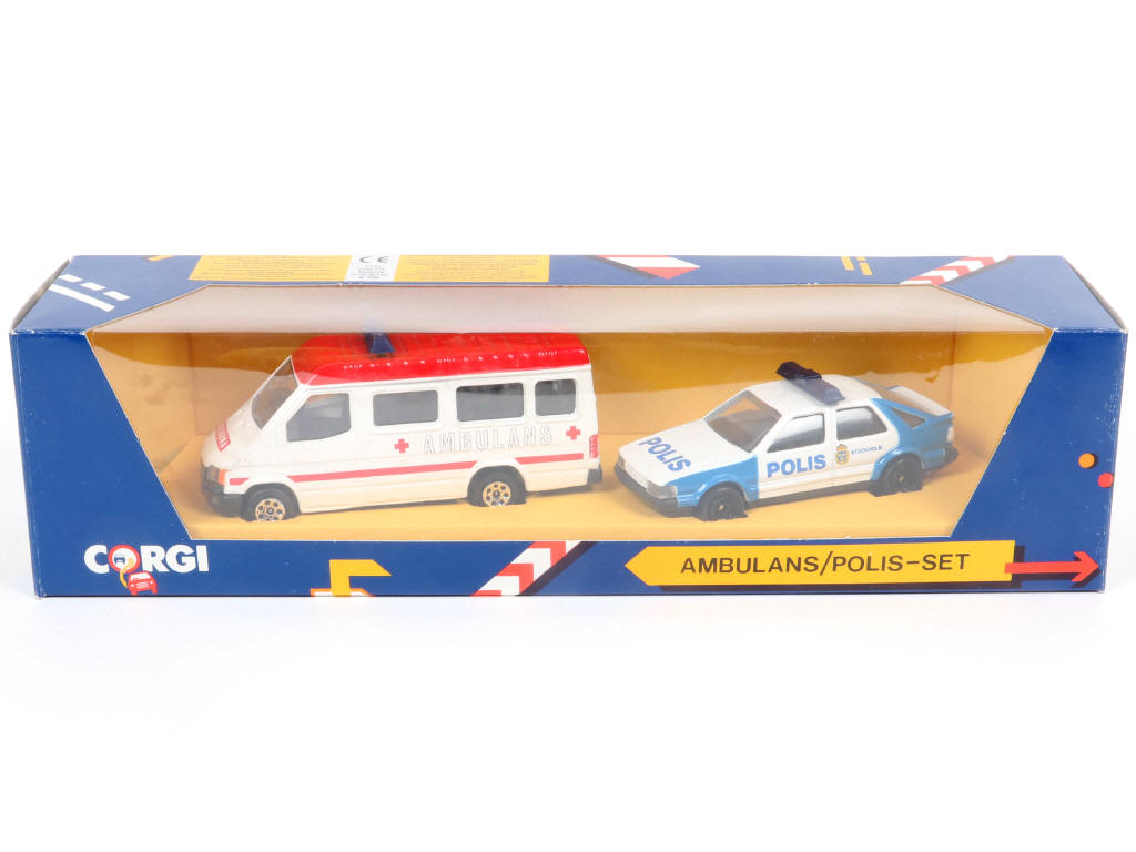 Lot 152 - CORGI TOYS (GB) (2)