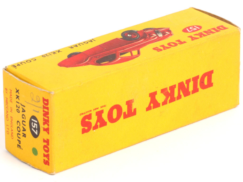 Lot 239 - DINKY TOYS (GB) (1)