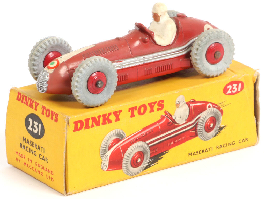 Lot 268 - DINKY TOYS (GB) (1)