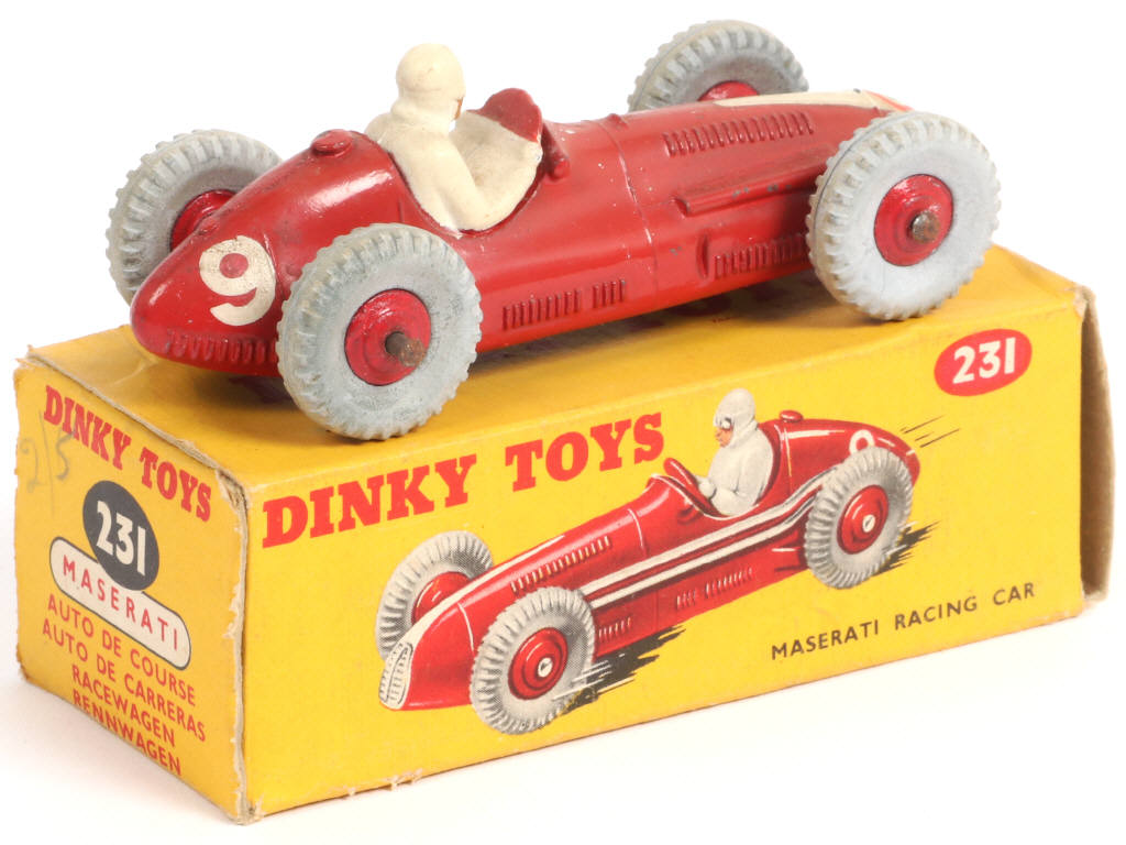 Lot 268 - DINKY TOYS (GB) (1)